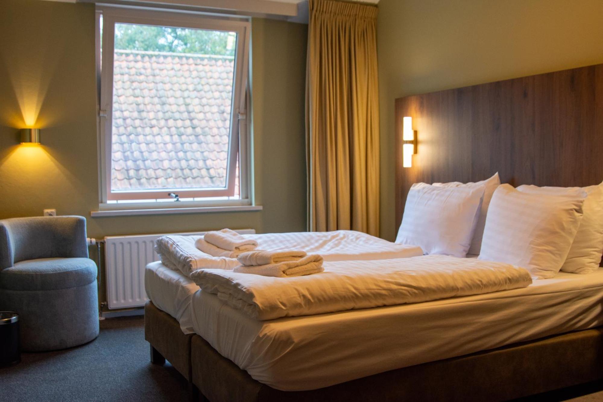 Strandhotel De Logerij Renesse Ngoại thất bức ảnh