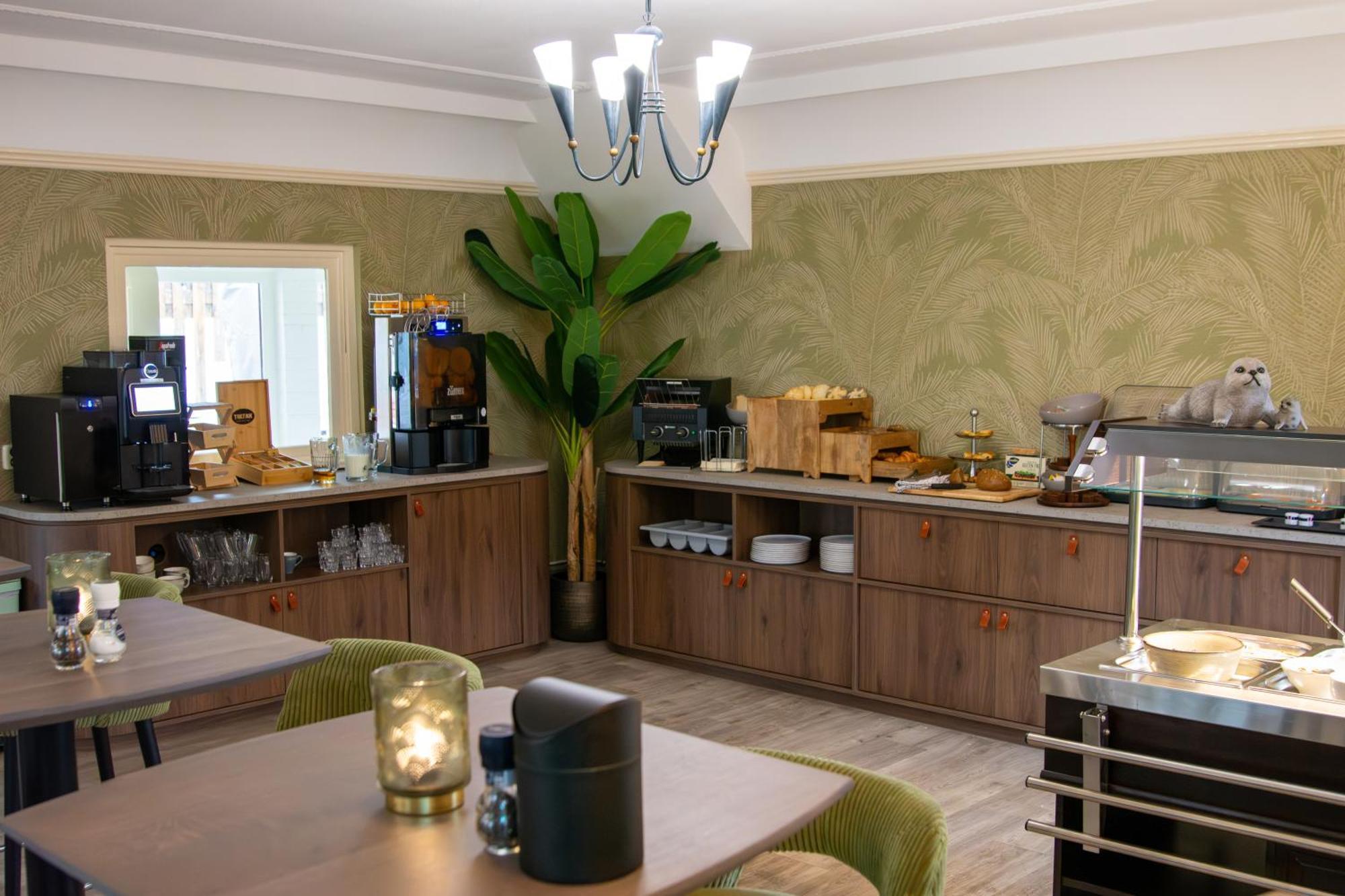 Strandhotel De Logerij Renesse Ngoại thất bức ảnh
