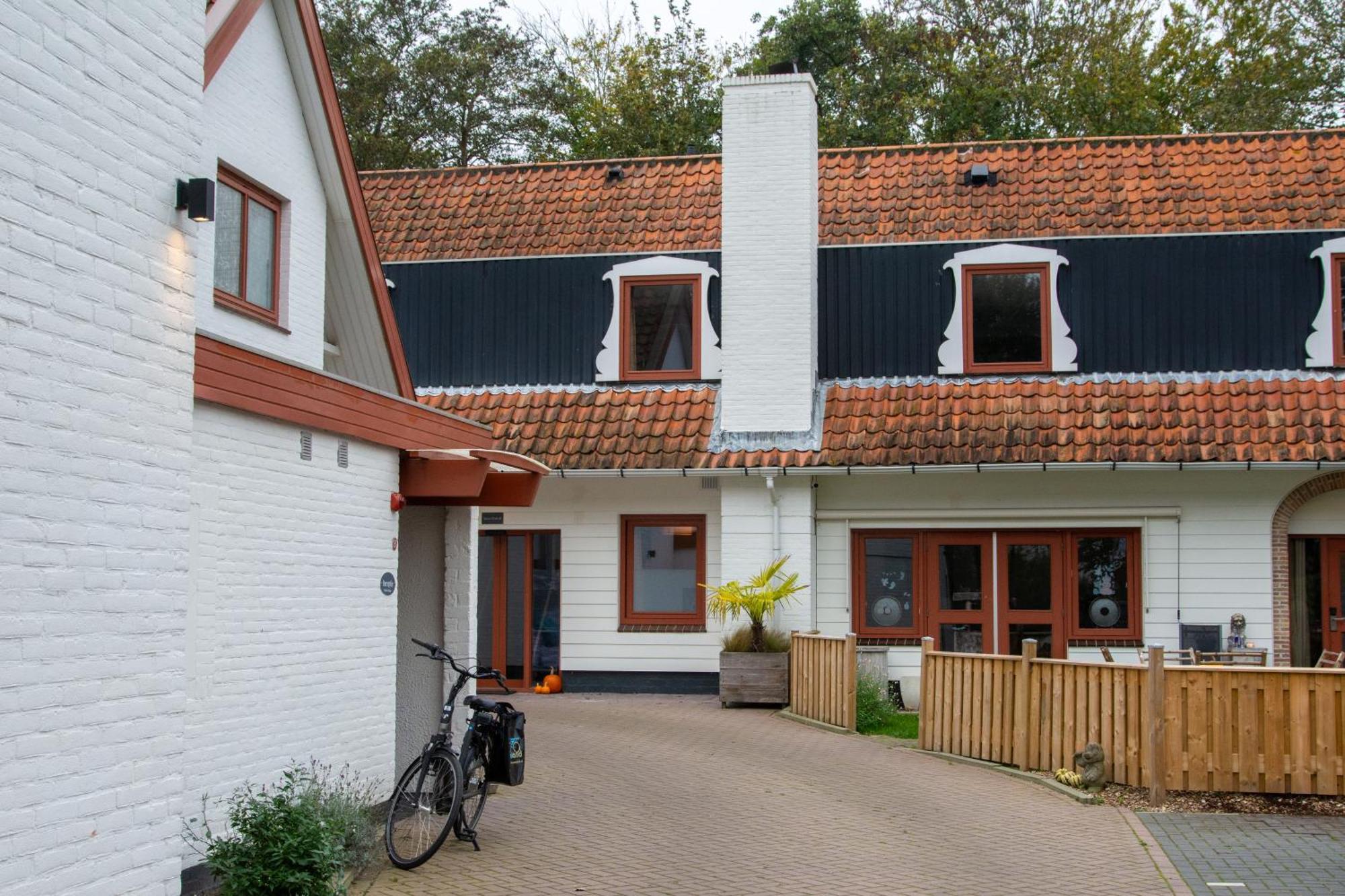 Strandhotel De Logerij Renesse Ngoại thất bức ảnh
